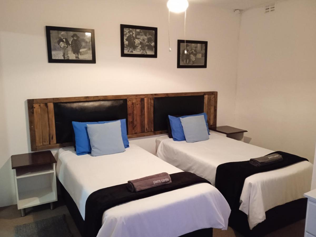 Geckos B&B And Self-Catering Коффи-Бей Экстерьер фото