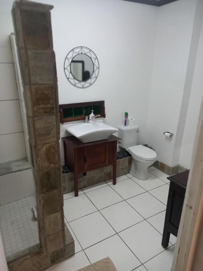 Geckos B&B And Self-Catering Коффи-Бей Экстерьер фото