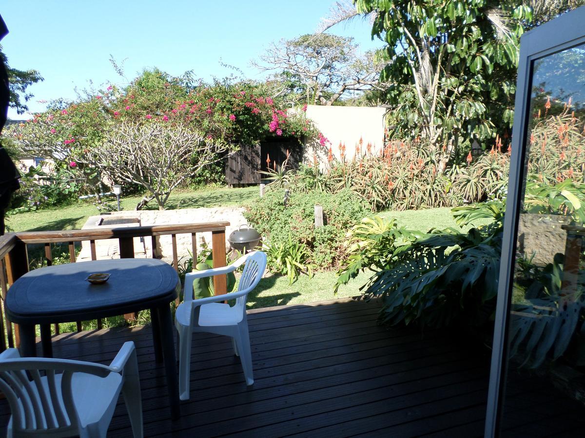 Geckos B&B And Self-Catering Коффи-Бей Экстерьер фото